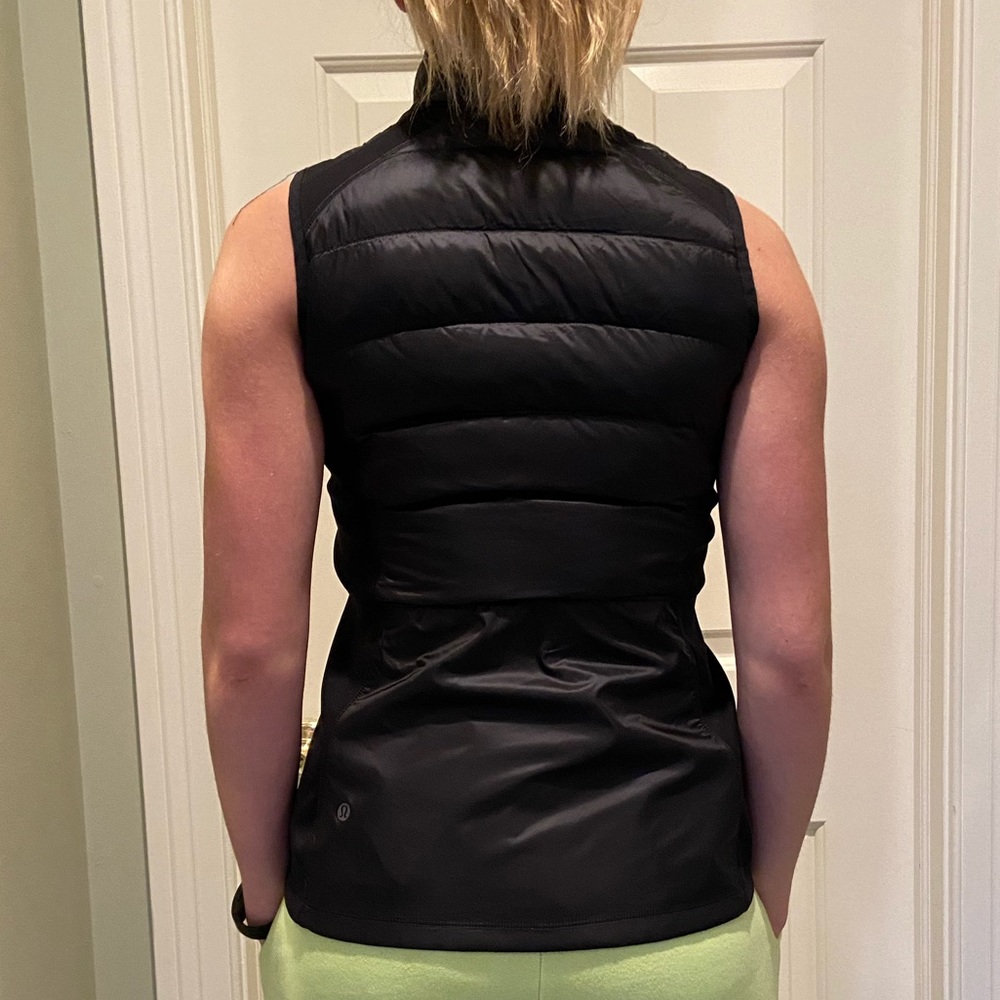 Great-fitting❤️ Lululemon Huddle Vest 6 Down - Picture 6 of 8